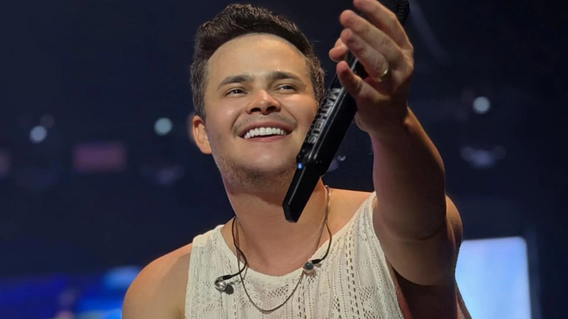 Matheus, dupla de Kauanm, mostra hotel com diárias de R$ 20 mil na Árabia Saudita