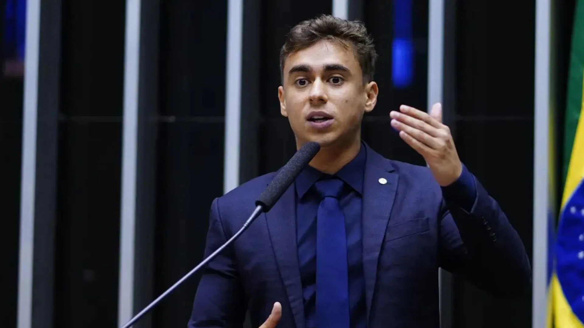 Nikolas Ferreira diz que Bolsonaro está sendo tratado ‘pior do que traficante’