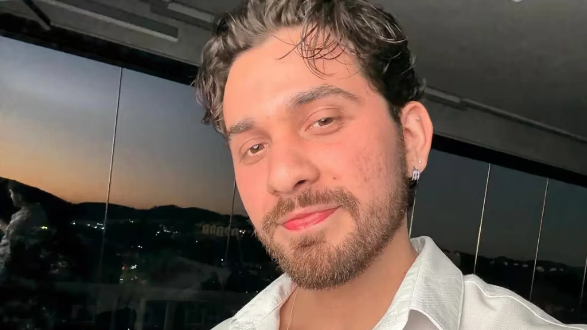 Gusttavo Mioto repercute ao fazer comentário sobre relacionamentos durante show