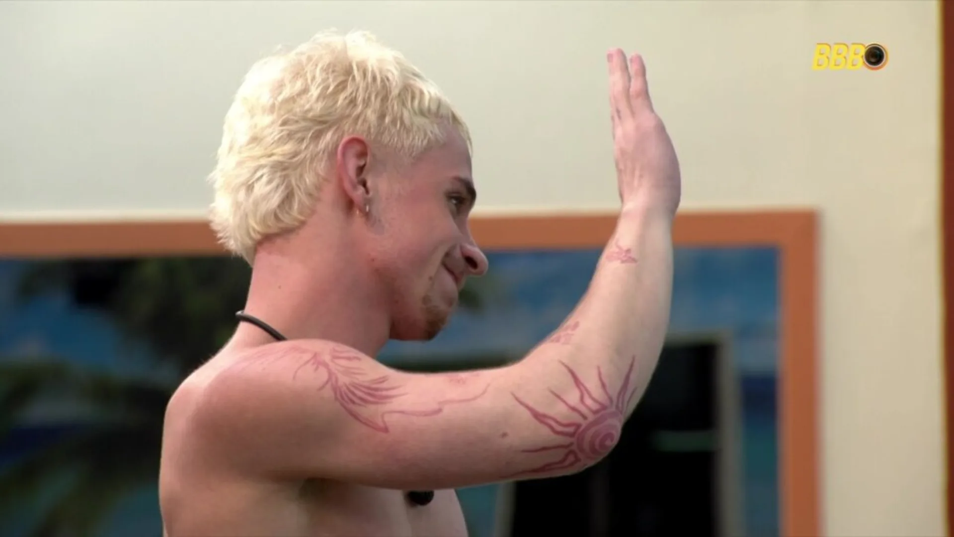 Juliano Floss vira assunto ao comentar hábito íntimo e recebe explicação médica