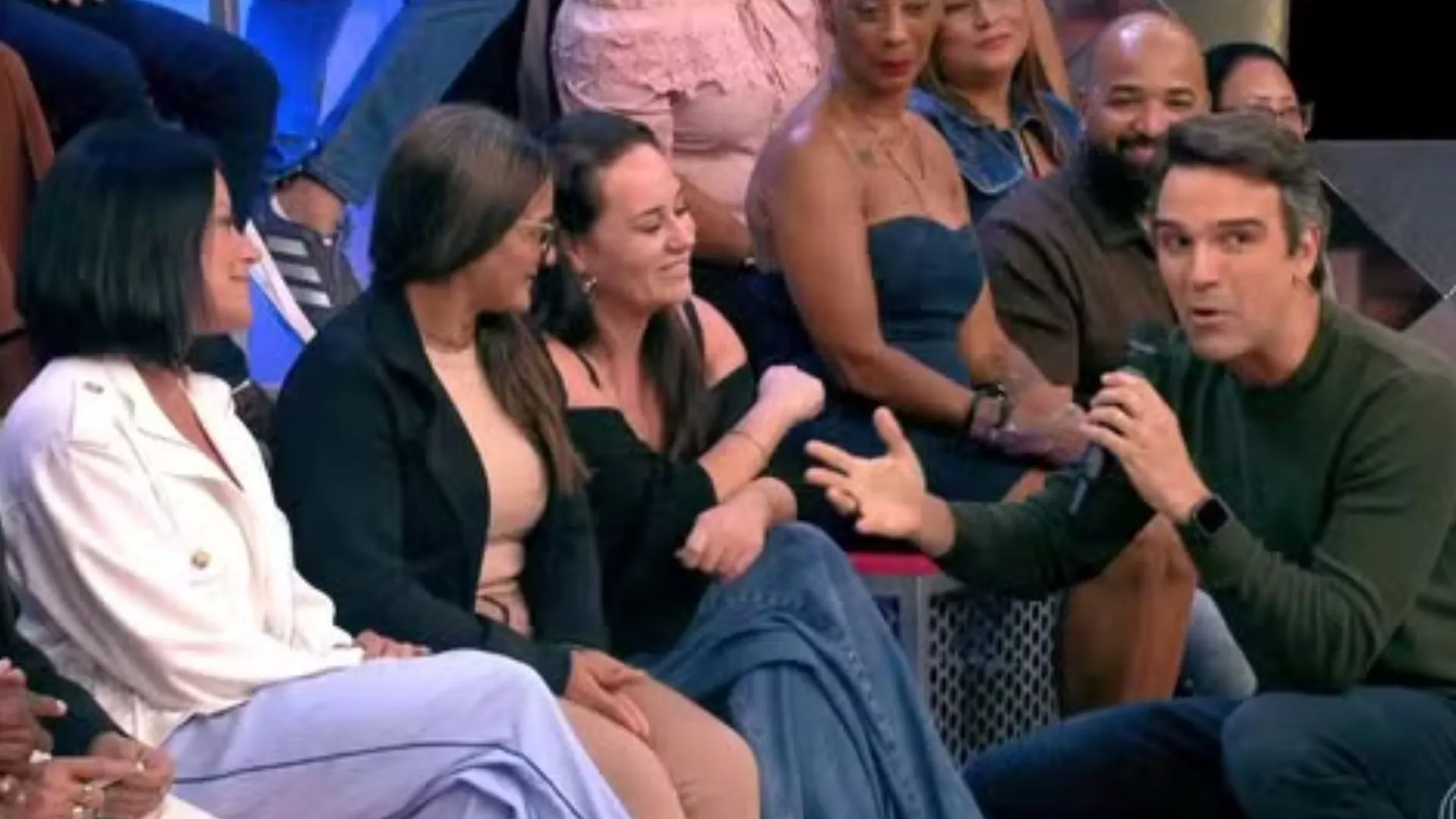 BBB 26: Mãe de Aline cai na risada após Ana Paula falar sobre a filha