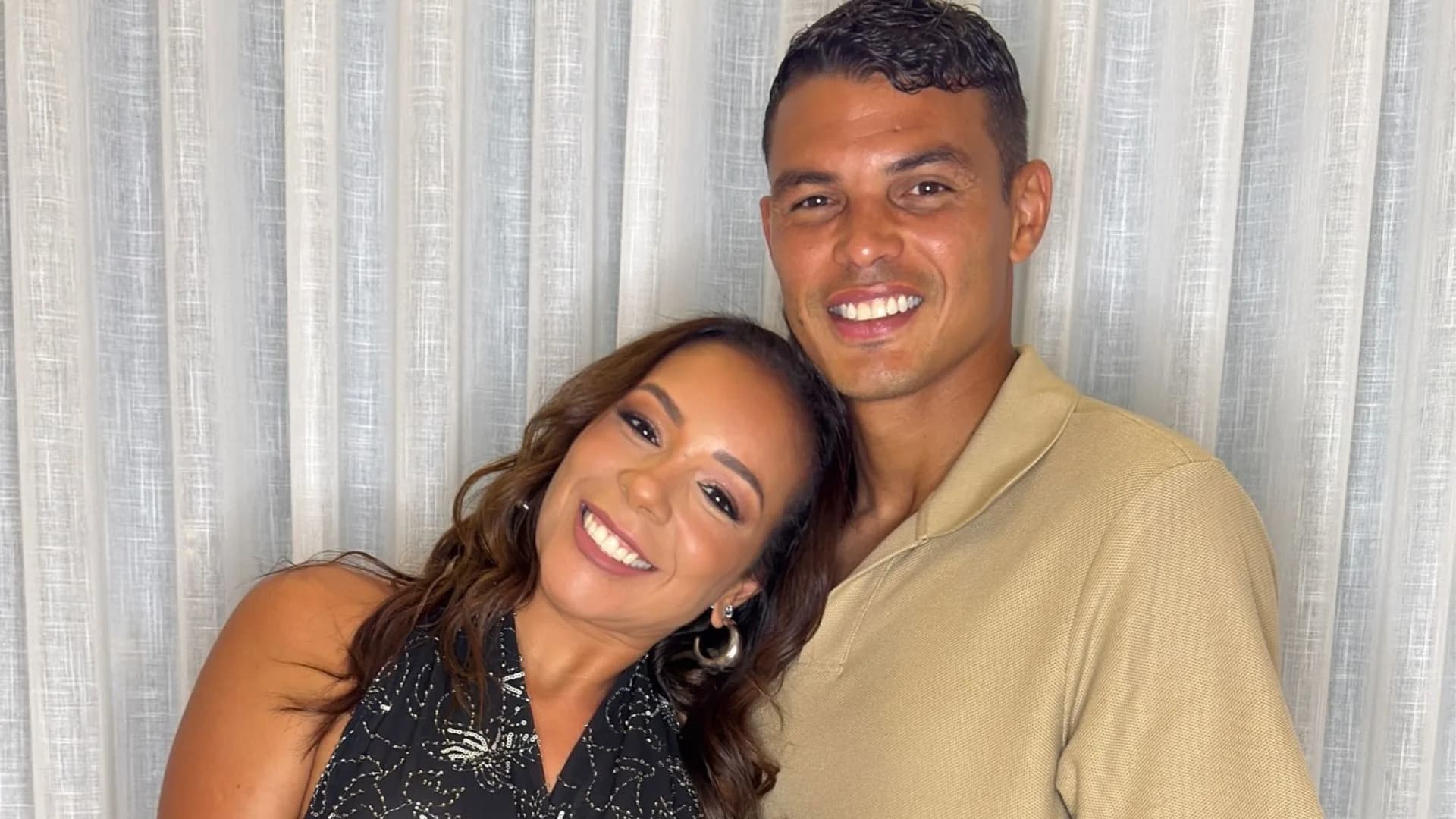 Belle Silva exibe iate de quase R$ 6 milhões que ganhou de Thiago Silva