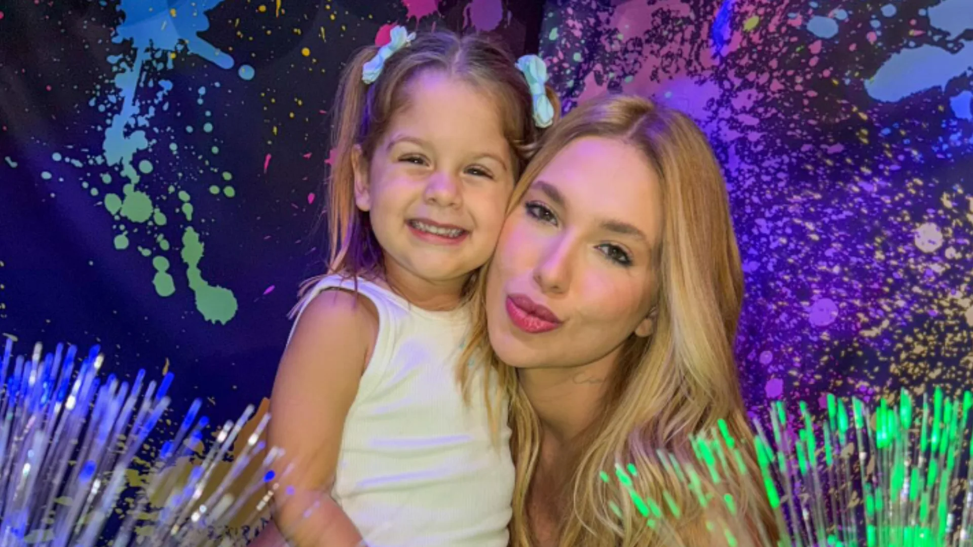 Maria Flor se revolta com falta em Vini Jr durante jogo do Real