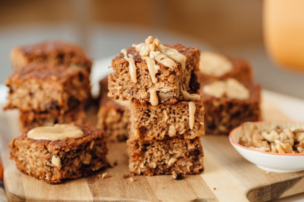 Bolo de liquidificador: 3 receitas proteicas para o lanche da tarde