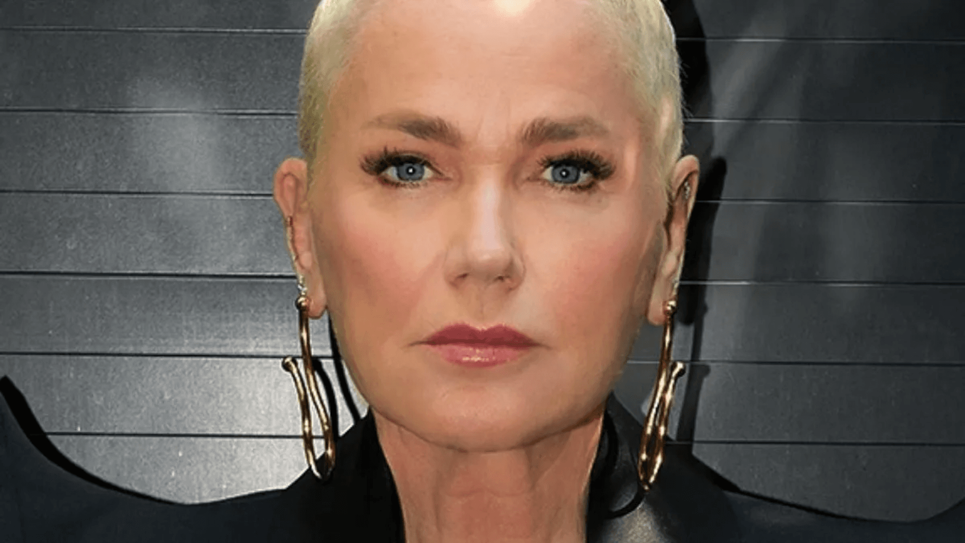 Xuxa sai em defesa de participante após briga no reality