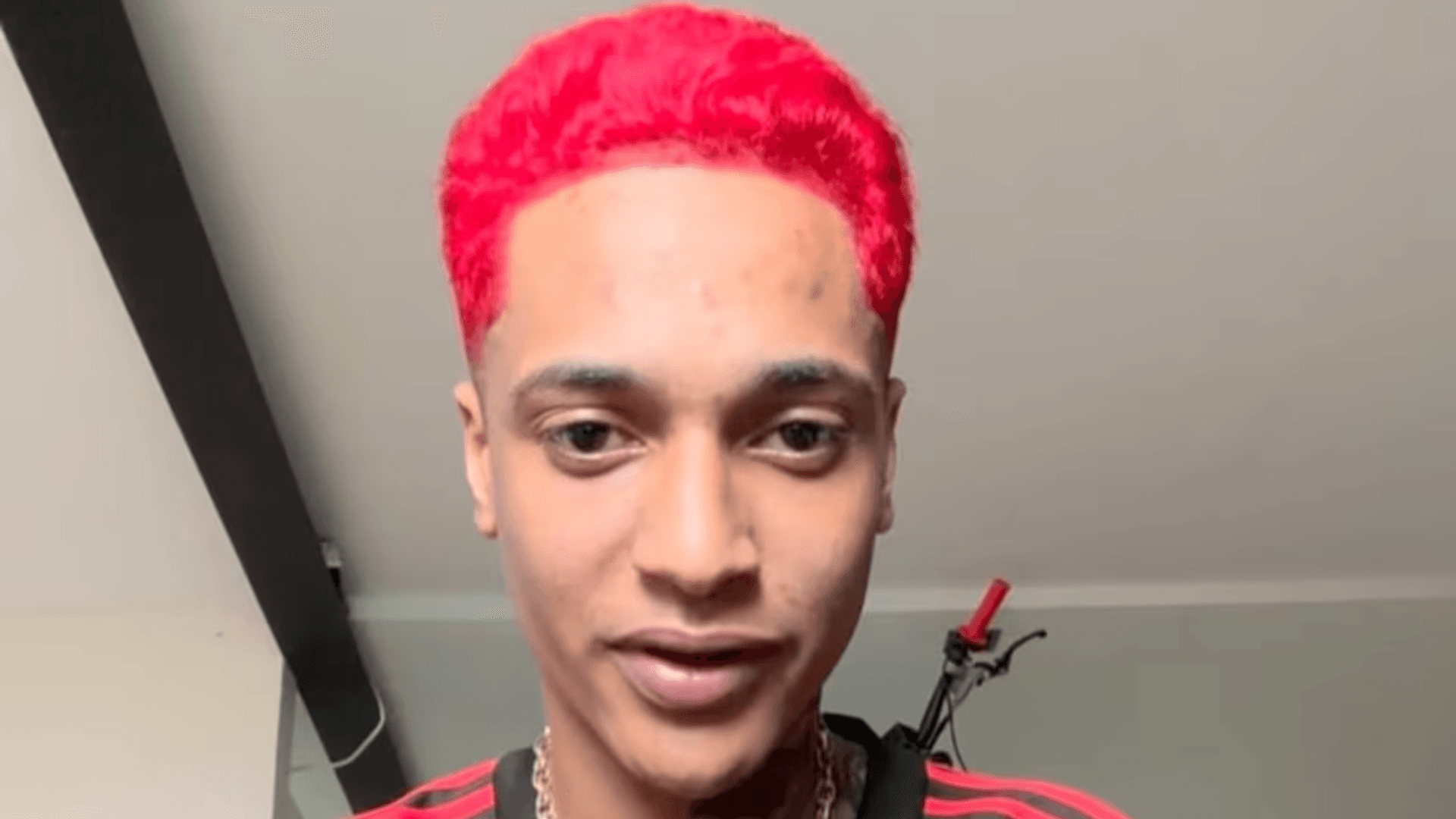 Defesa de Oruam apresenta laudo de transtornos psíquicos