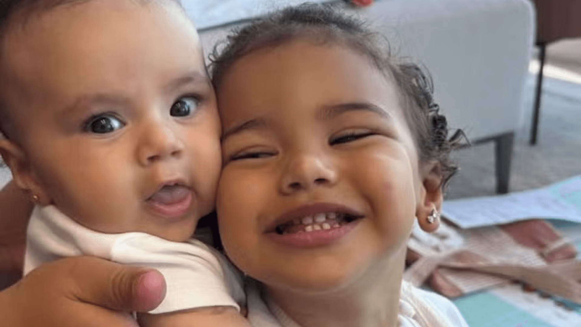 Bruna Biancardi encanta ao mostrar Mavie e Mel se divertindo