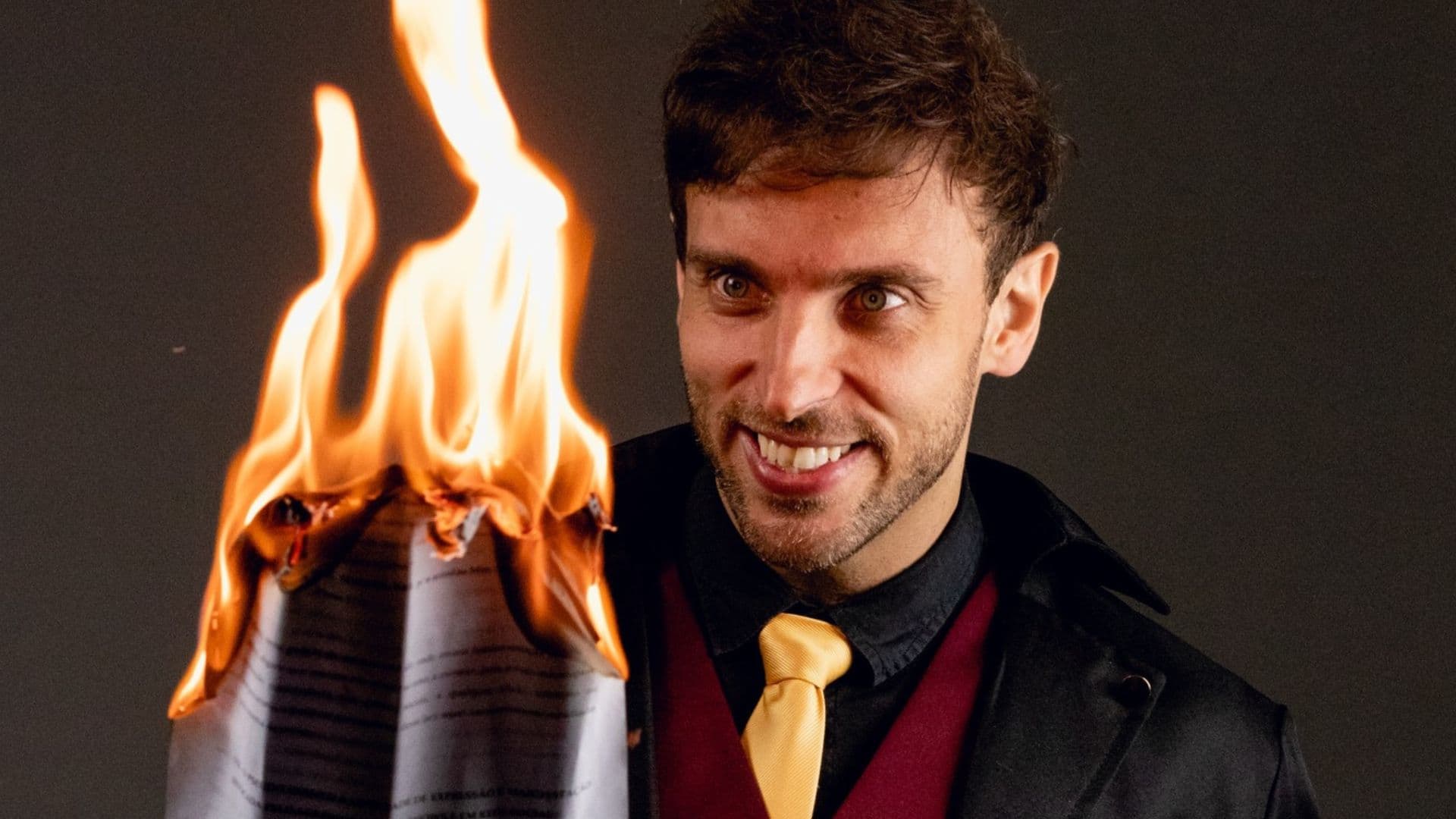 Leo Lins faz “chá revelação” para anunciar absolvição na Justiça