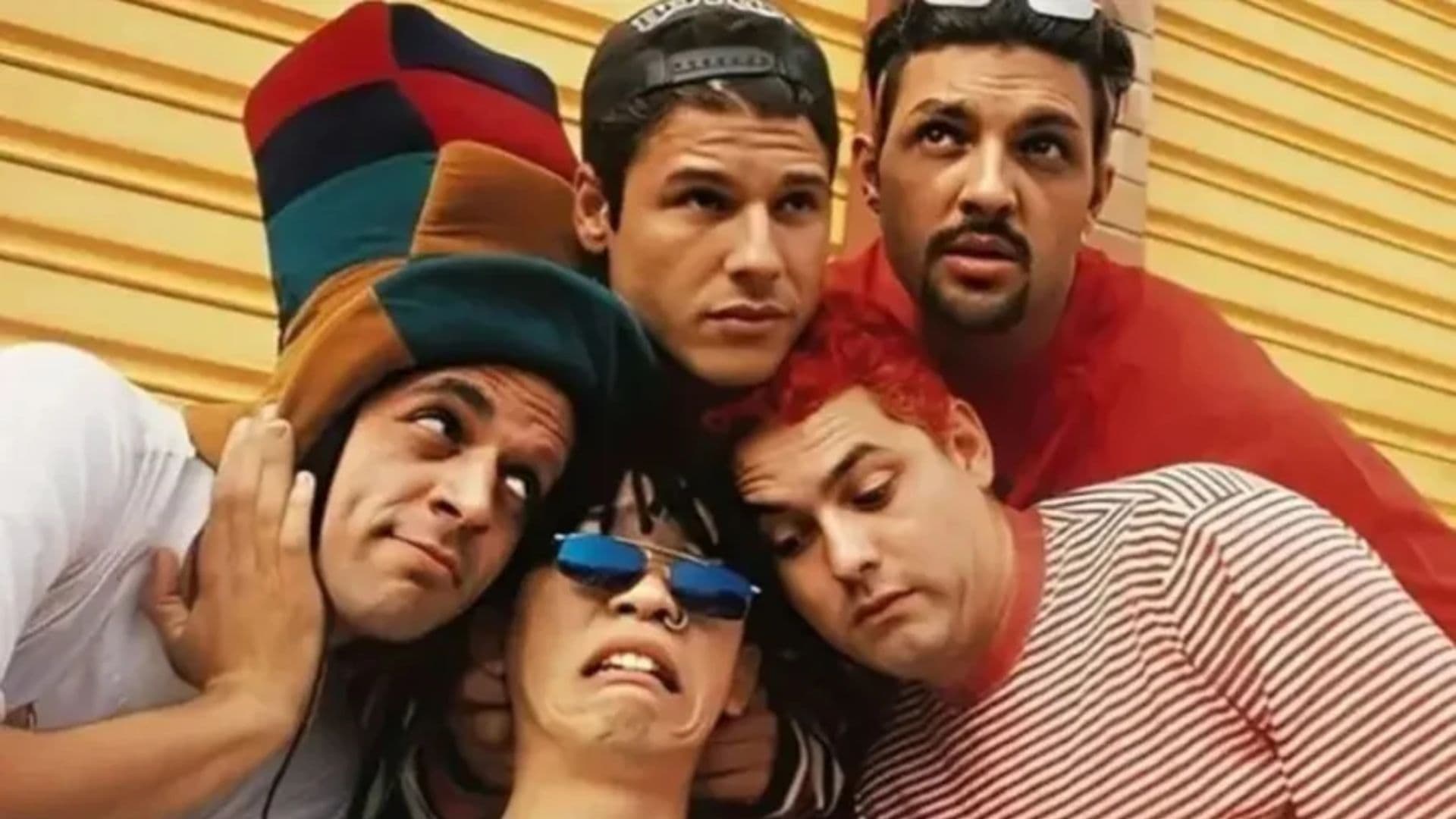 Jaqueta de Dinho, dos Mamonas Assassinas, é encontrada intacta após exumação do corpo