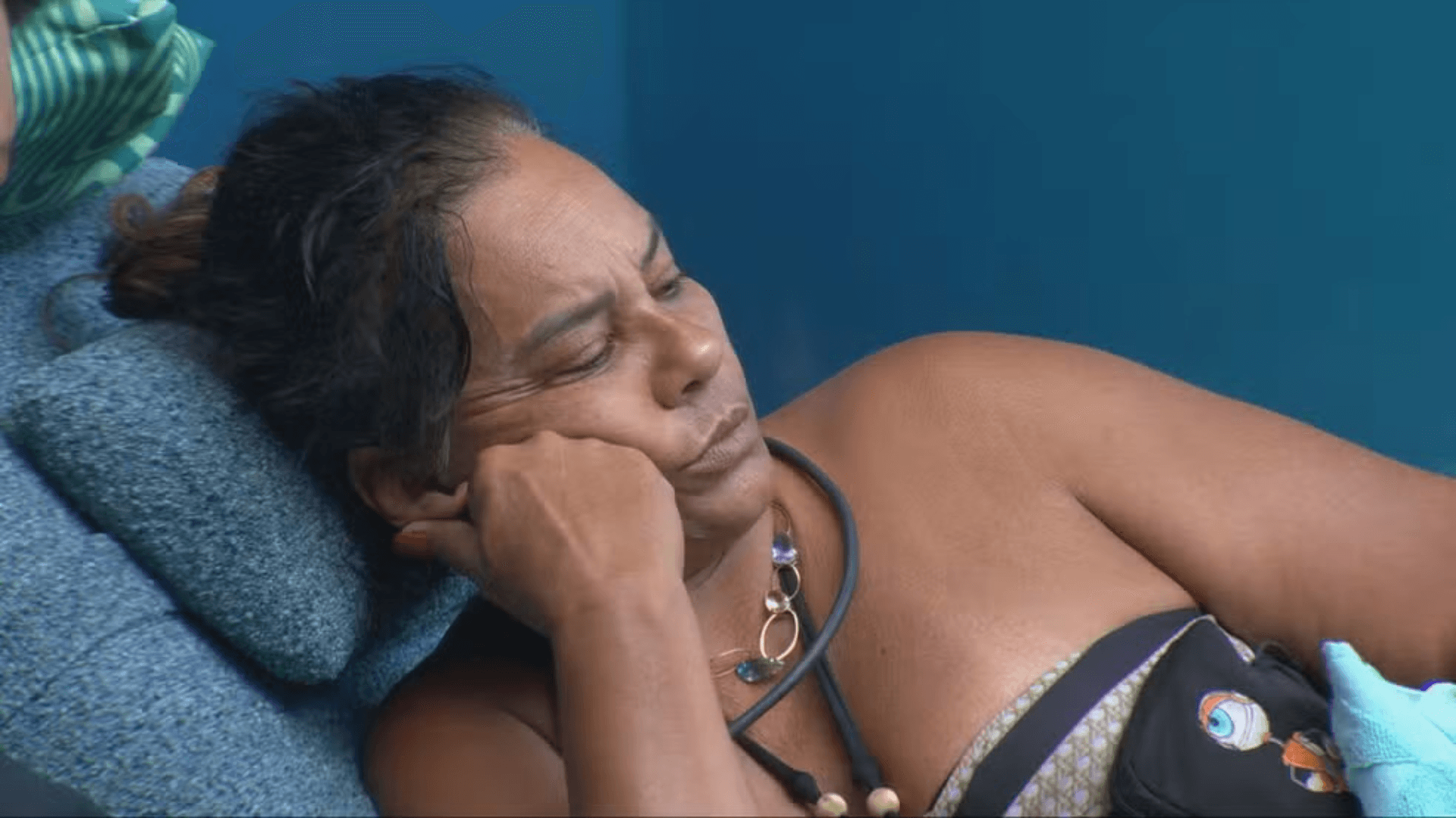 Comentário sobre comida causa climão e reação explosiva de Solange e Babu no BBB26