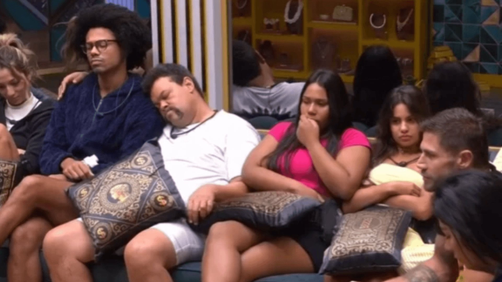 Equipe de Chaiany se manifesta após atitude de Babu