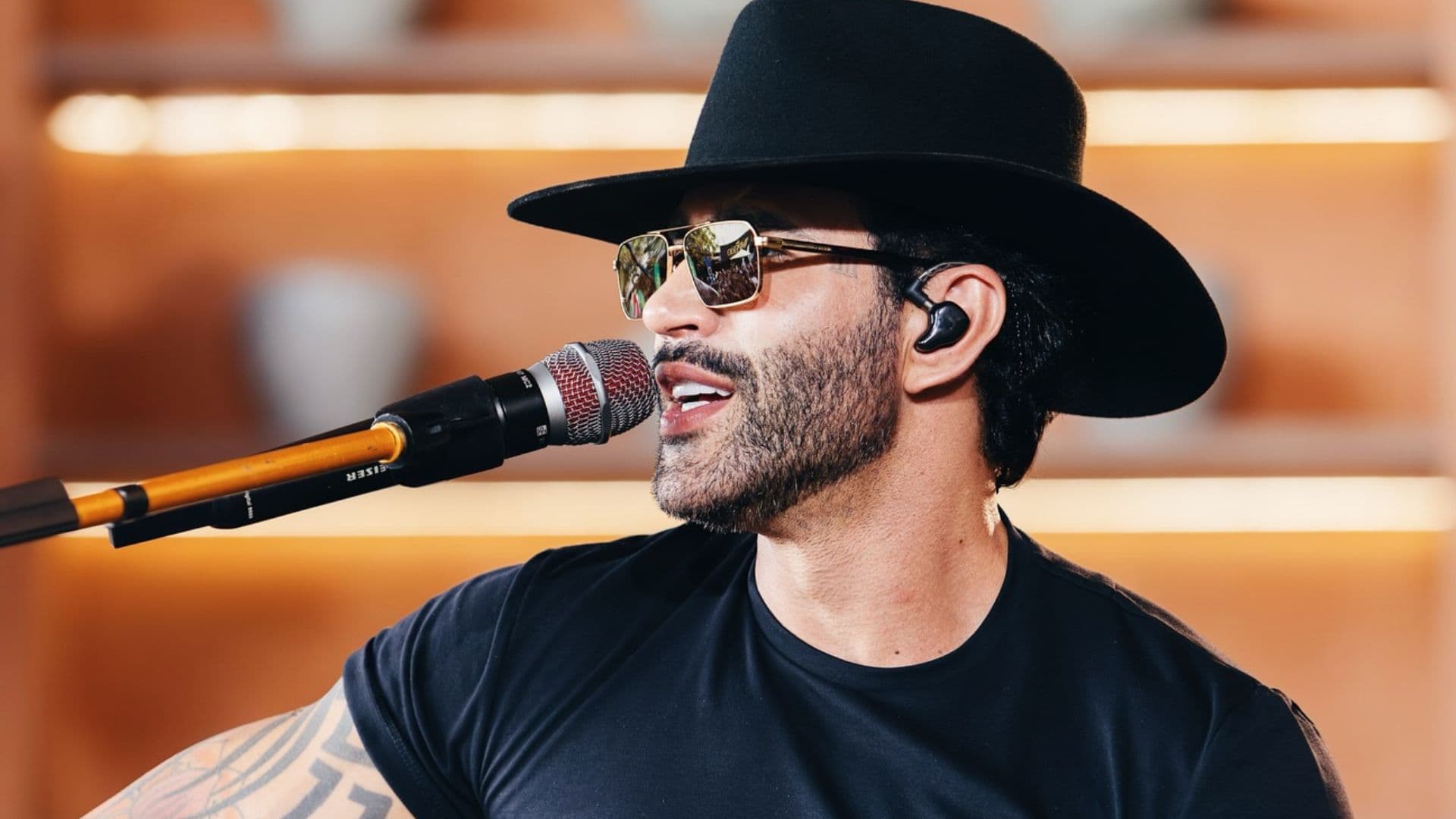 Gusttavo Lima brinca no Dia das Mulheres: “O homem sempre tem que pagar a conta”