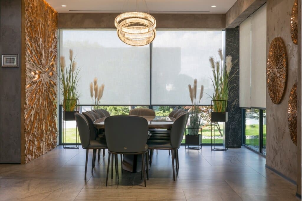 4 dicas para valorizar apartamentos com janelas do piso ao teto