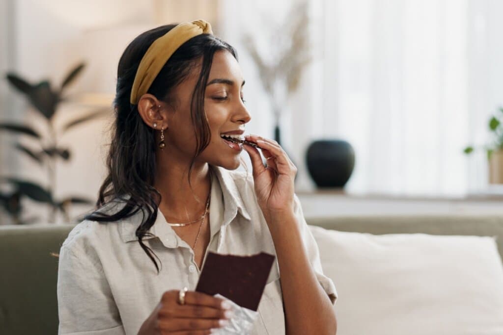 Chocolate amargo pode ser um aliado contra pressão alta e trombose