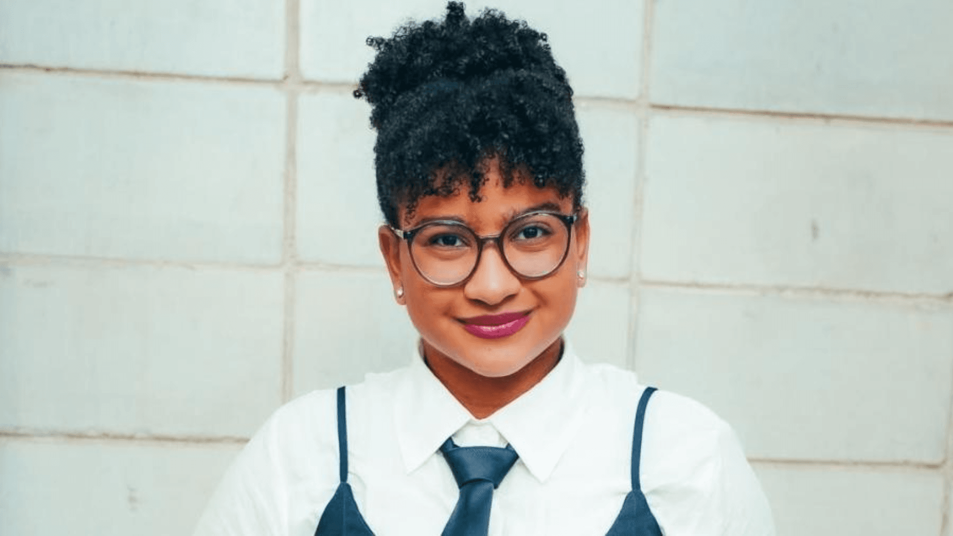 Milena recusa vaquinha de fãs para comprar celular e faz pedido