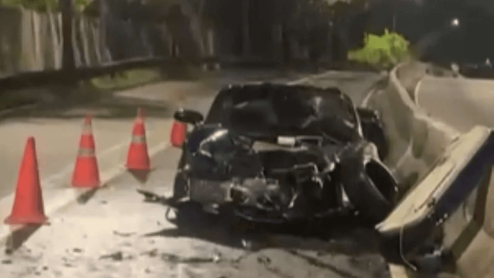 Porsche em alta velocidade causa acidente e deixa feridos em SP