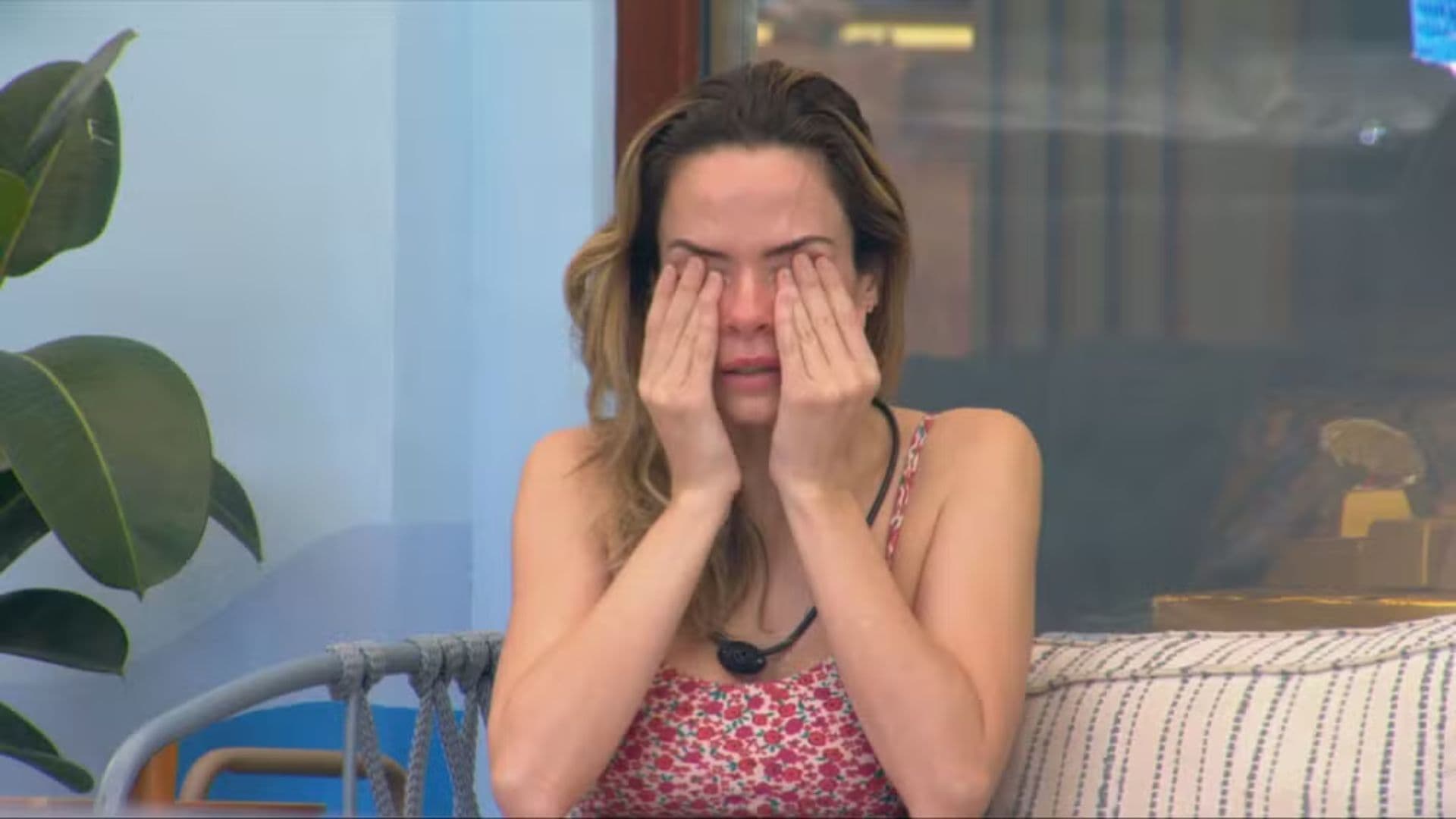 BBB 26: Ana Paula chora ao relembrar saúde do pai: “Nem sei se ainda tenho ele”