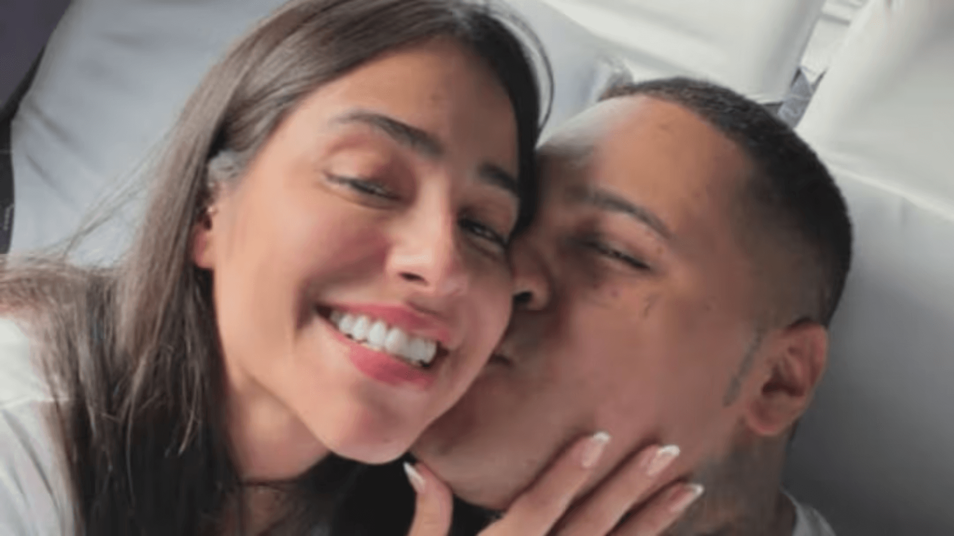 MC Ryan SP mostra reencontro com a esposa após deixar a prisão