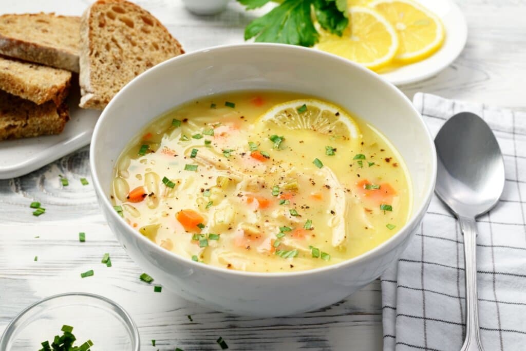 Sopa detox: 10 receitas saudáveis e deliciosas para os dias frios