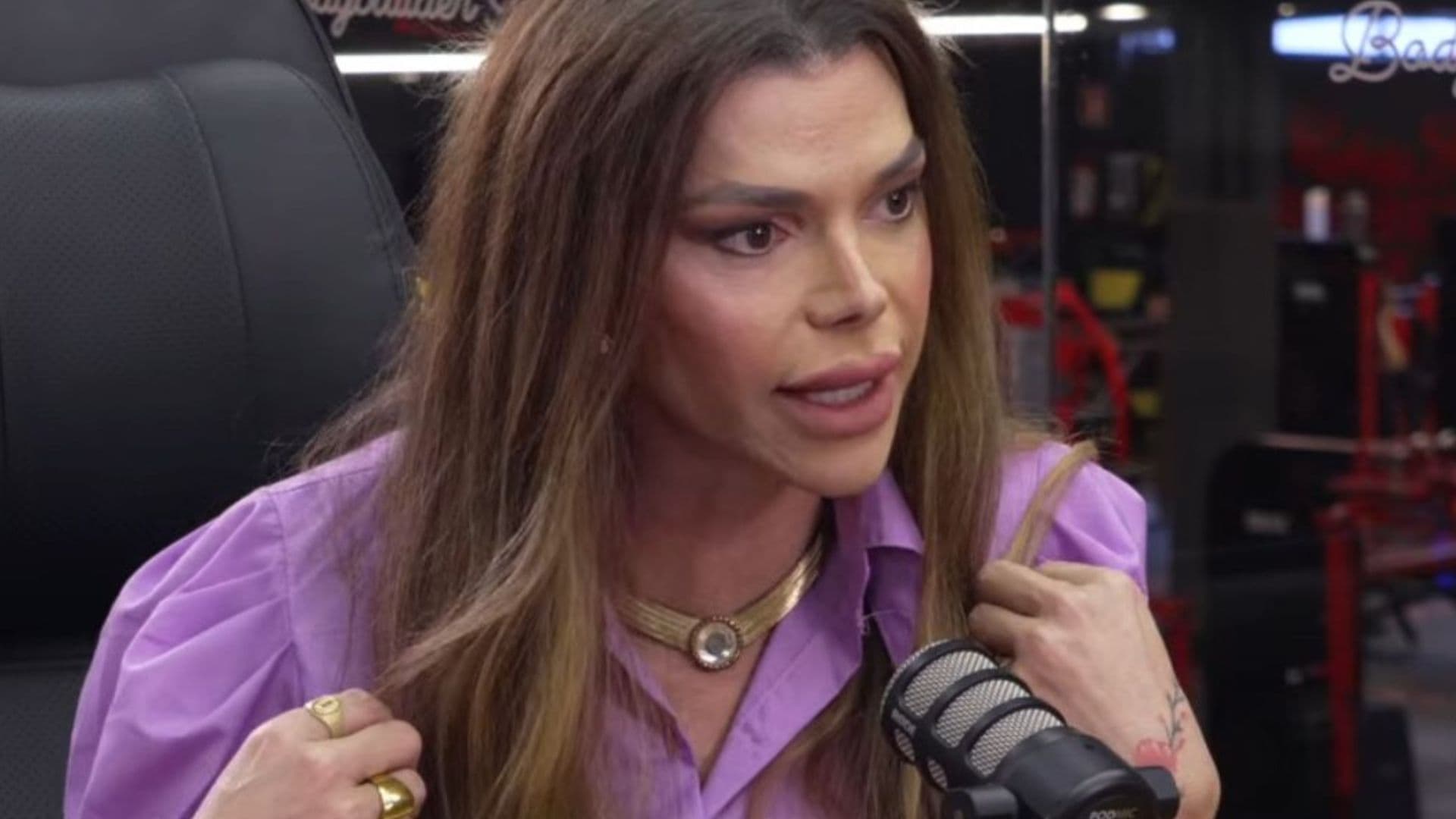Leonora Áquilla comenta polêmica sobre uso de banheiros femininos por mulheres trans