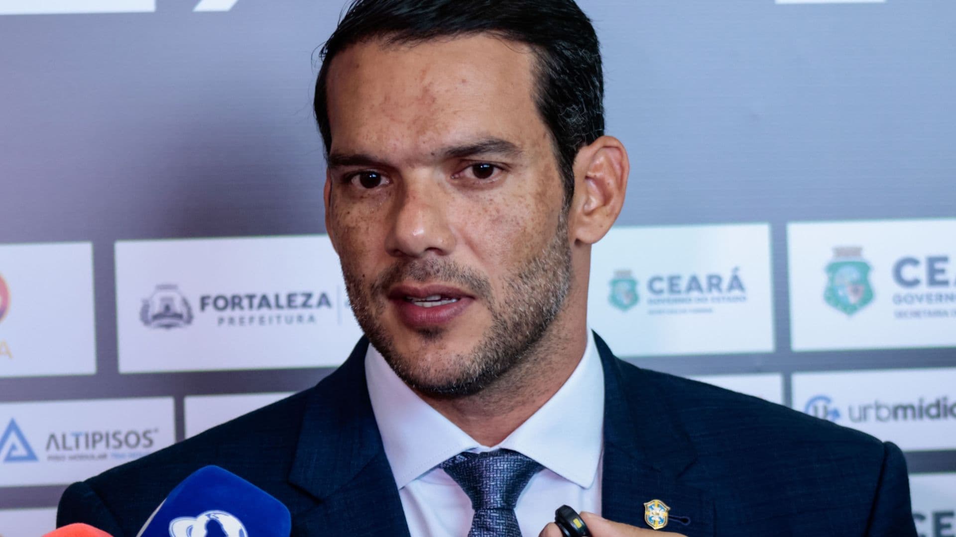 Leo Dias revela falas polêmicas do presidente da CBF sobre o futebol feminino
