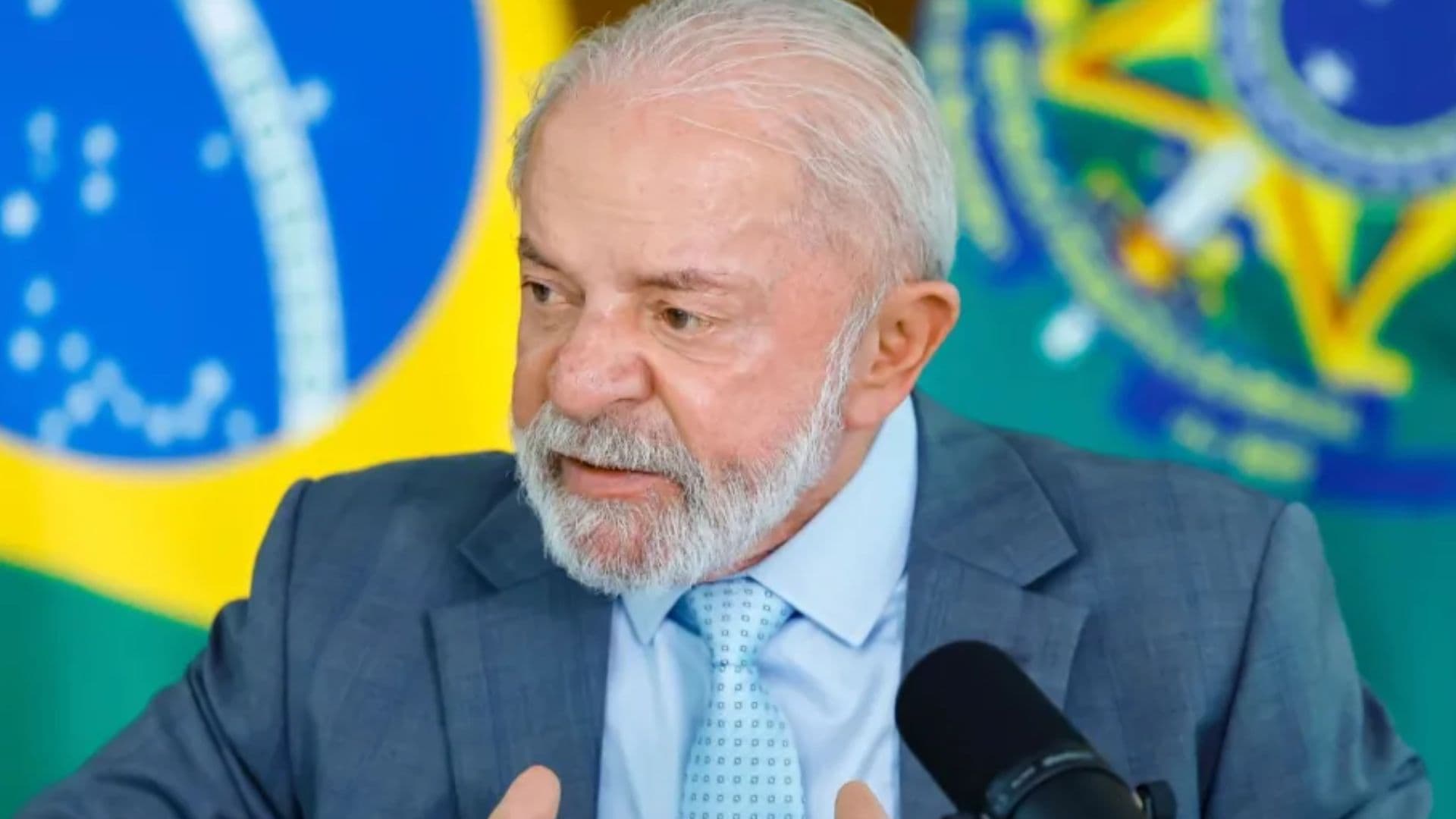Lula pede que cidadão ‘não fique vacilando com celular’: “Tem que tomar cuidado”