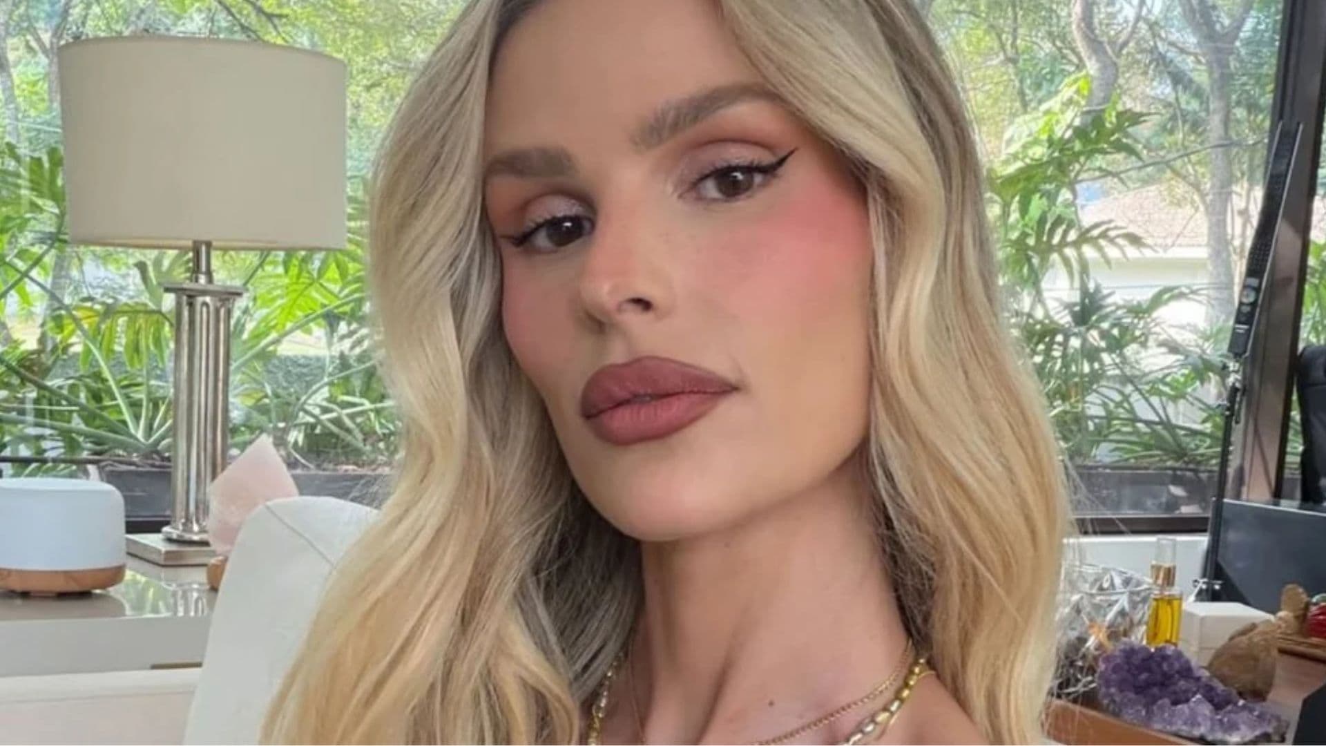 Yasmin Brunet divide opiniões ao afirmar que ETs implantam ‘chips energéticos’ nos humanos