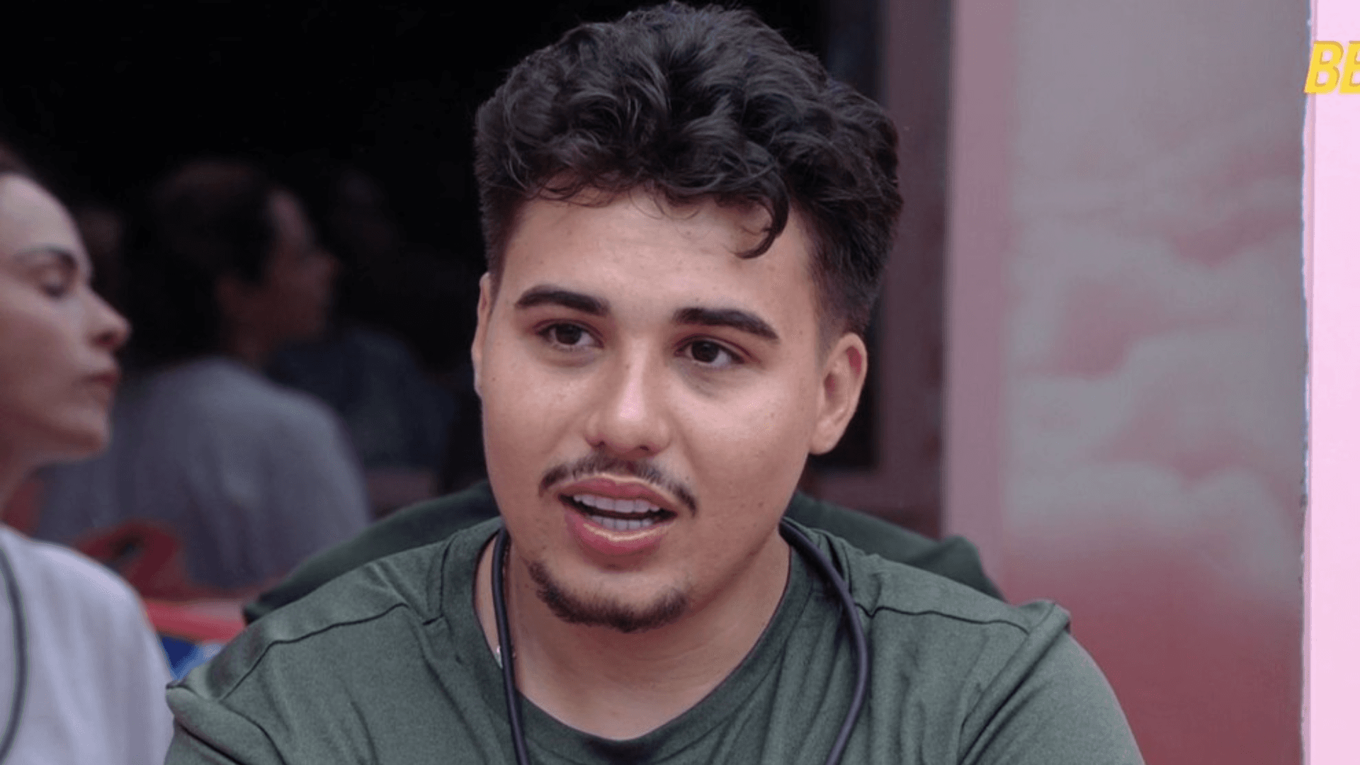 Ex-BBB Pedro comenta processo milionário contra a Globo: “Ficar rico!”
