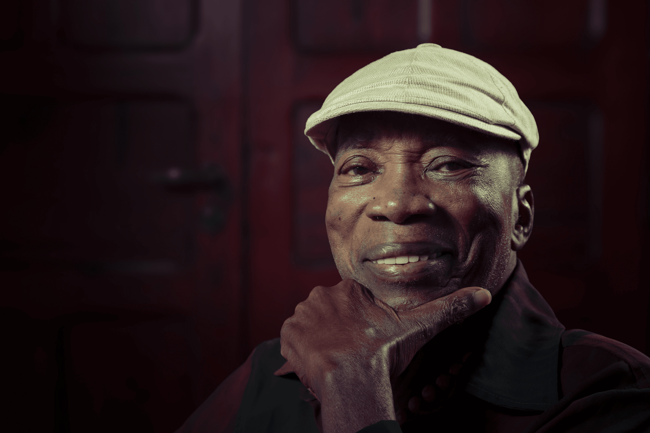 Cantor Milton Nascimento é internado com pneumonia
