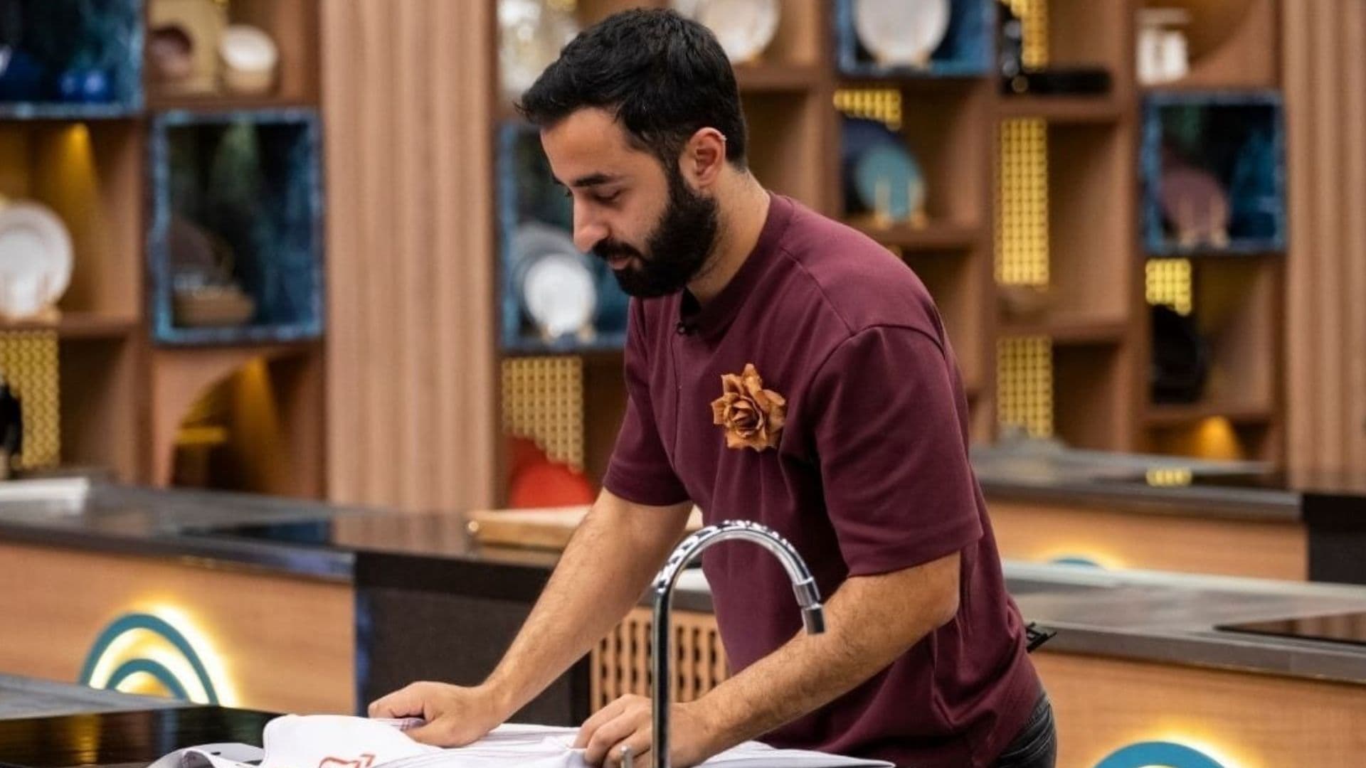 Competidor do MasterChef revela morte do pai no meio das gravações e decisão de seguir no programa emociona jurados
