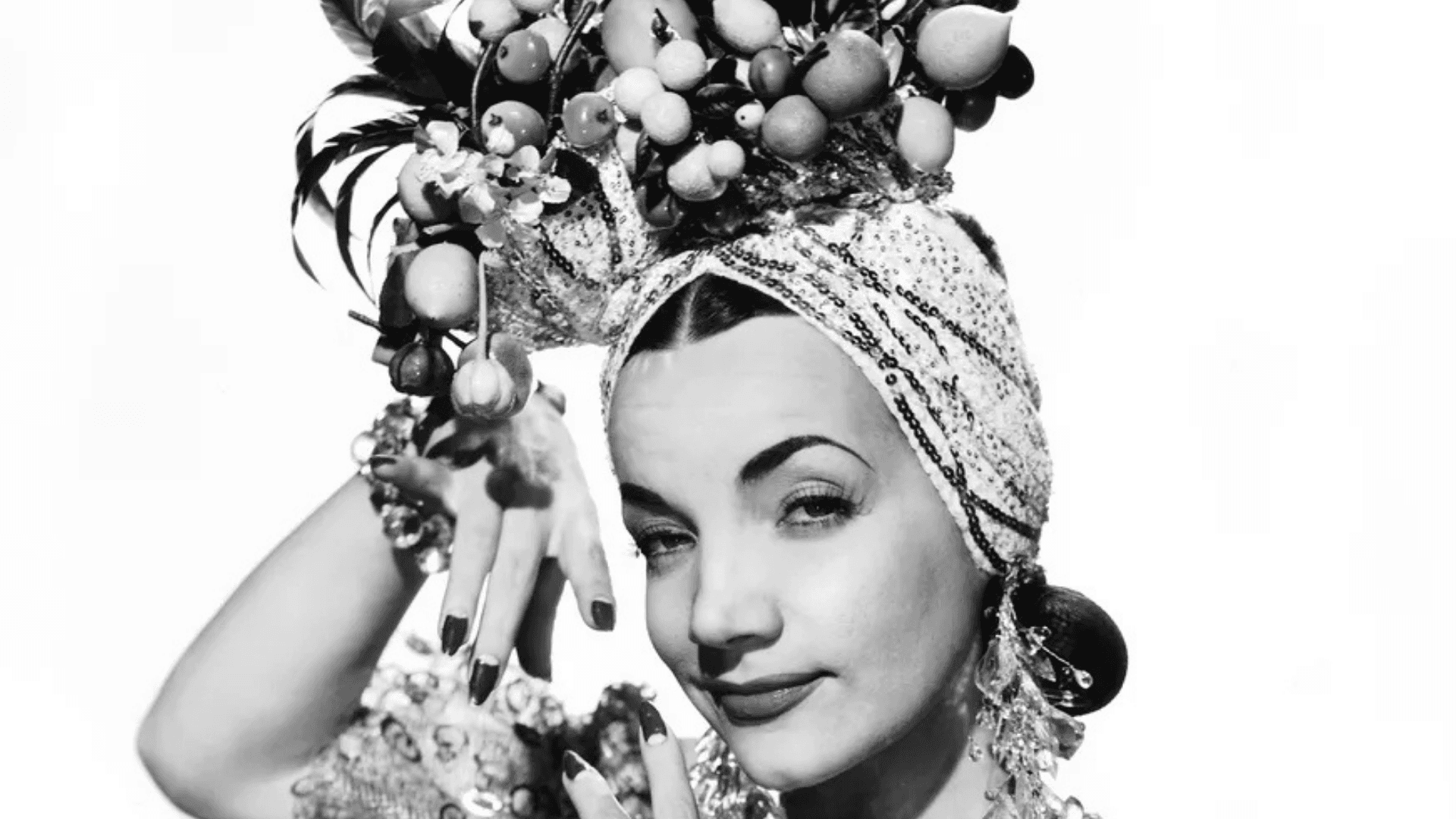 Larissa Manoela deixa papel de Carmen Miranda em cinebiografia; entenda o motivo