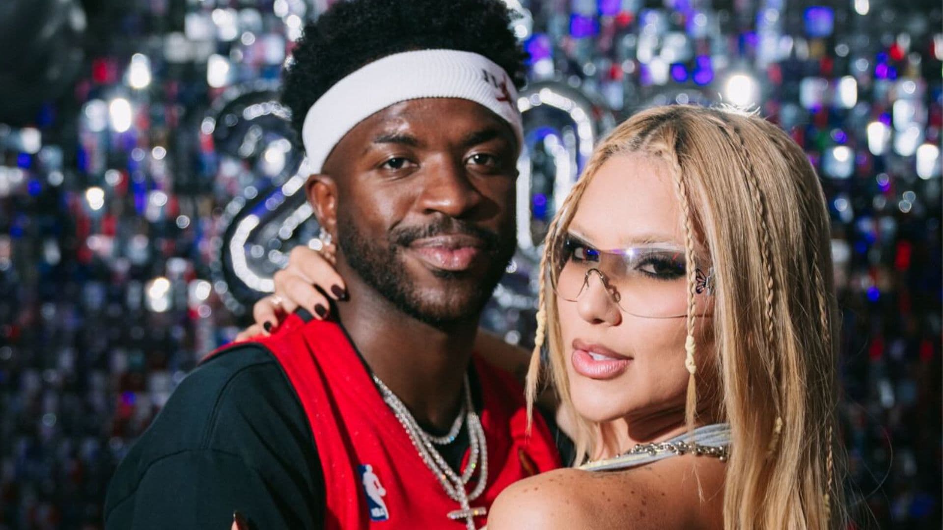 Virginia posa com Vini Jr. e deixa recado especial para o jogador: “Sou feliz”