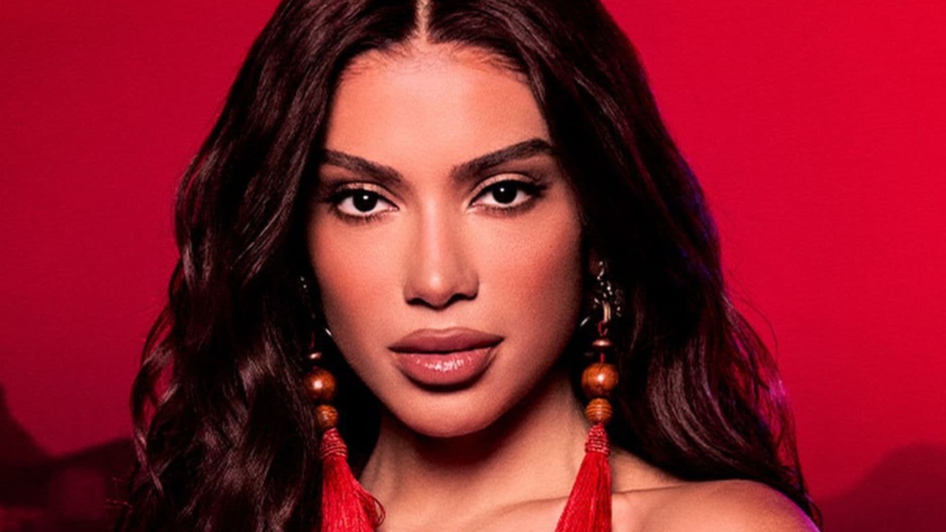 Anitta se emociona ao esgotar ingressos de show após fila de 80 mil pessoas: “Em 10 horas foi f*da”