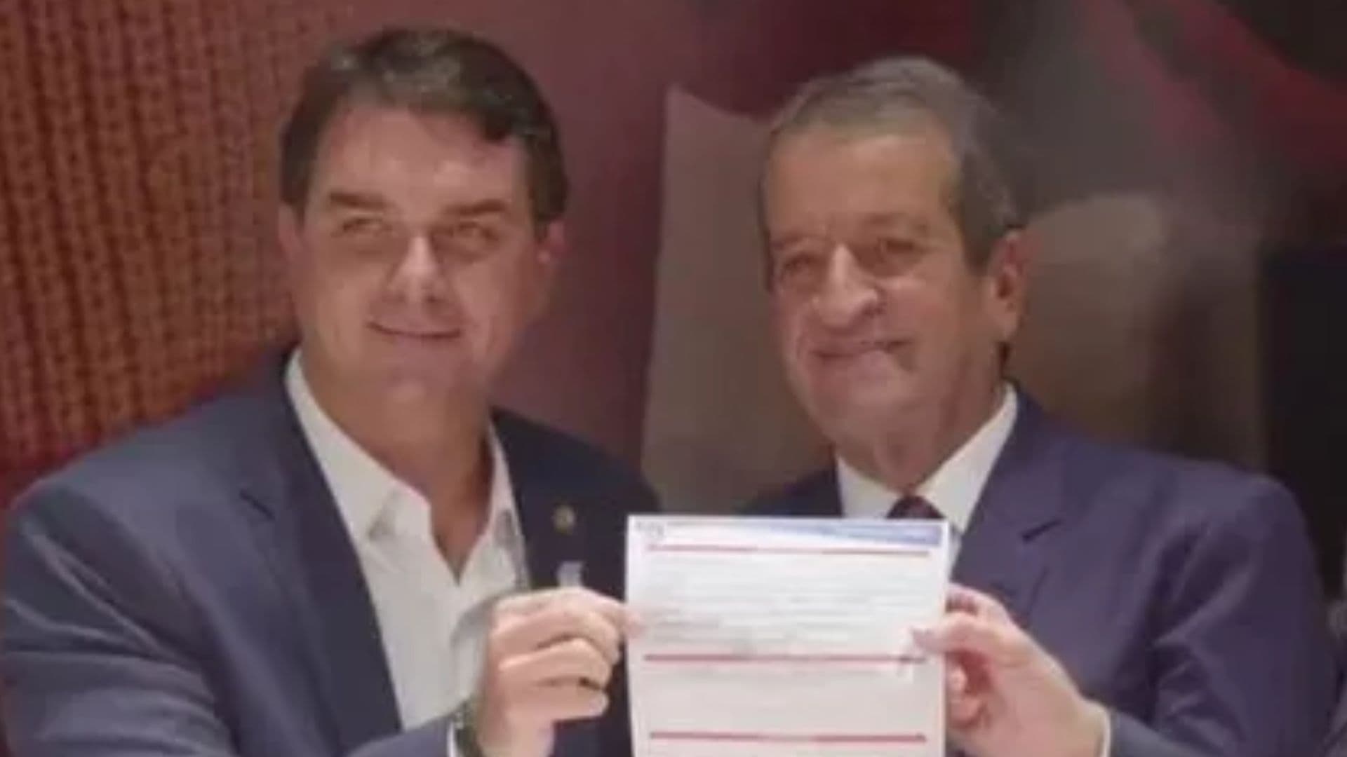 Presidente do PL diz que “ninguém aprova” carta publicada por Flávio Bolsonaro: “Não gostei”