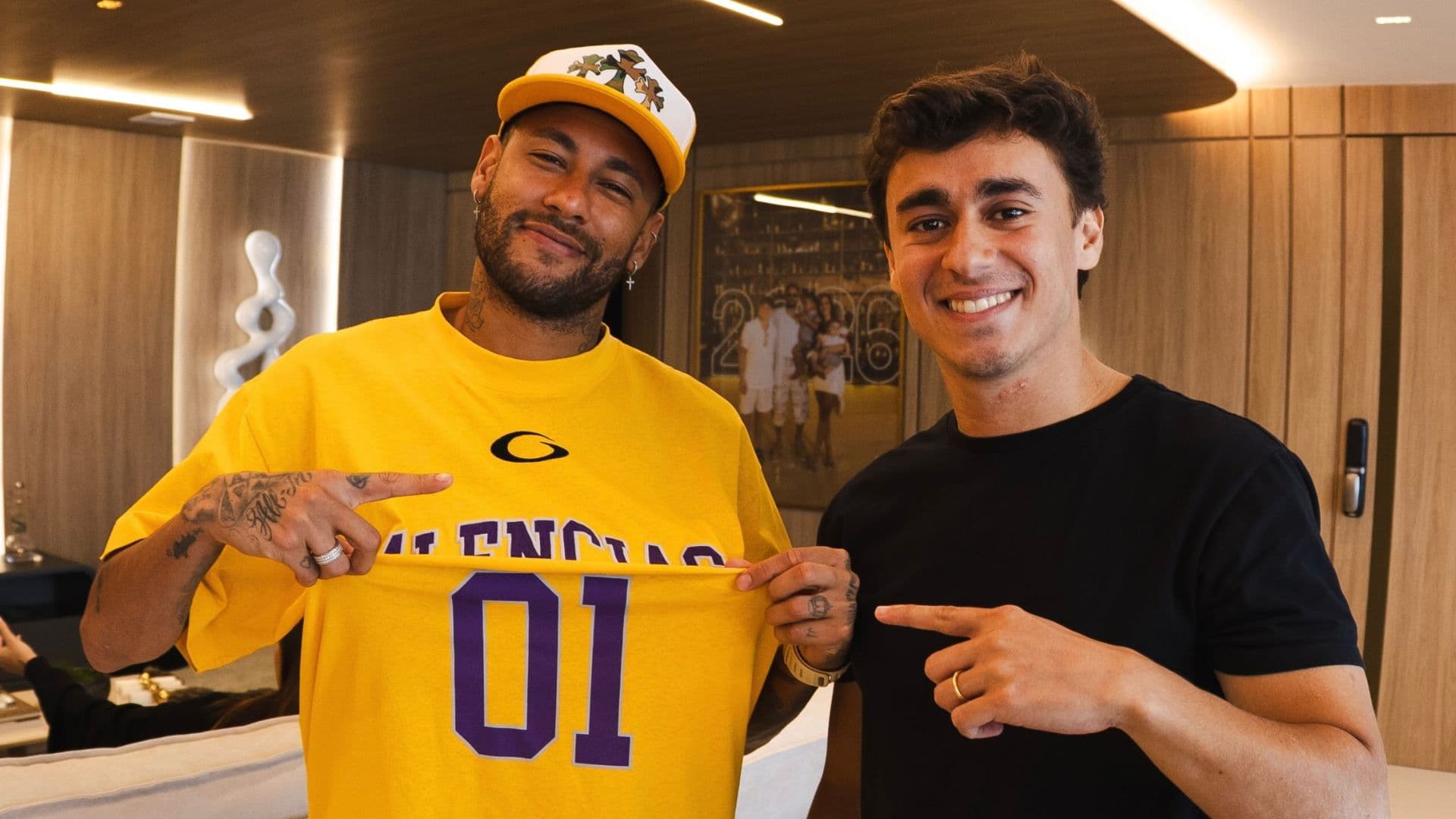 Nikolas Ferreira surge com Neymar em novo vídeo e ironiza: “Não é sobre política, é só futebol”