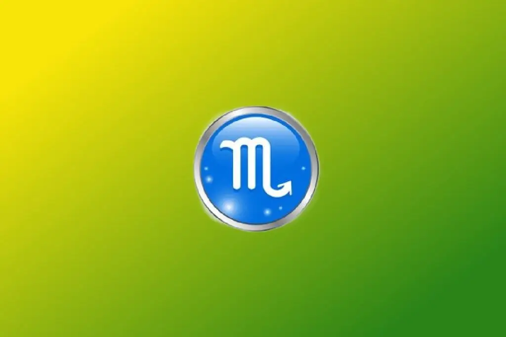 Ilustração do signo de Escorpião com símbolo branco em forma de “m” com cauda em círculo azul com contorno metálico sobre fundo verde e amarelo