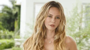 Paolla Oliveira loira